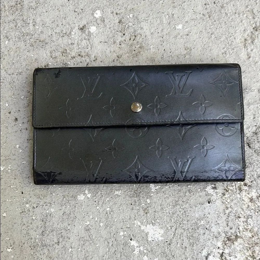 Vintage Louis Vuitton trifold wallet
